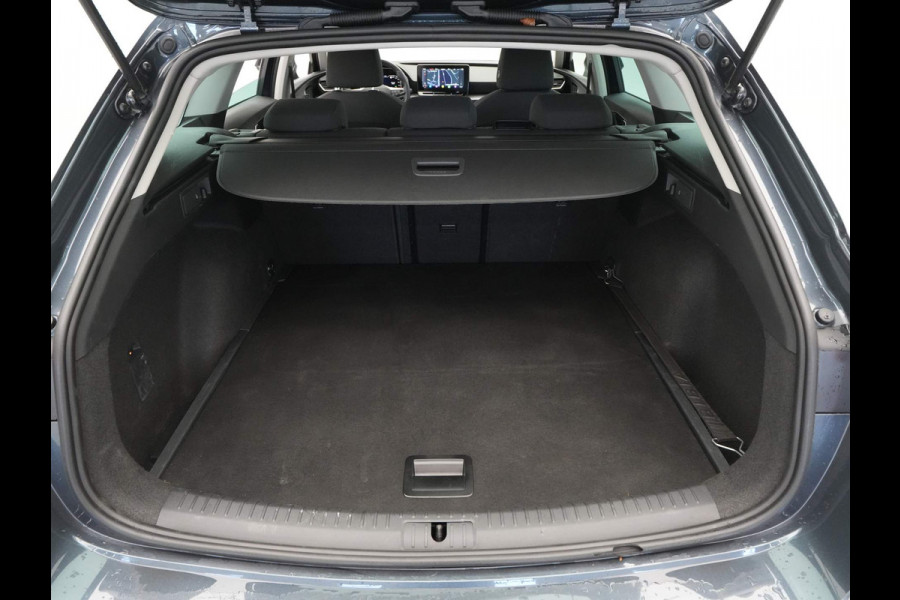 Seat Leon Sportstourer 1.0 eTSI 110pk DSG Style Business Intense Navigatie Wegkl. trekhaak Camera Acc 35
