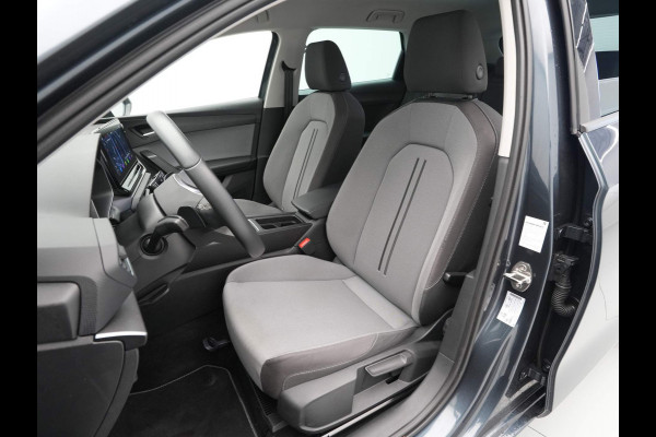 Seat Leon Sportstourer 1.0 eTSI 110pk DSG Style Business Intense Navigatie Wegkl. trekhaak Camera Acc 35