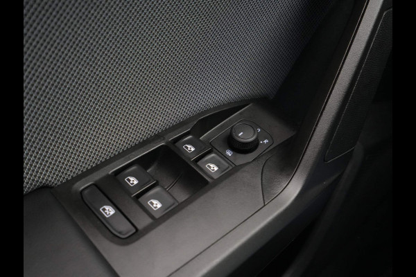 Seat Leon Sportstourer 1.0 eTSI 110pk DSG Style Business Intense Navigatie Wegkl. trekhaak Camera Acc 35