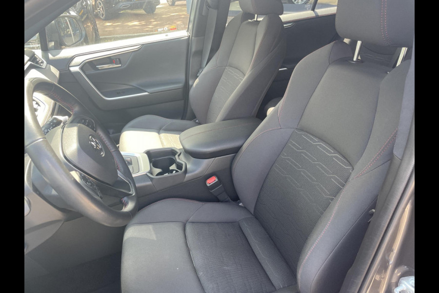Toyota RAV4 2.5 Plug-in Hybrid AWD Dynamic | 1500KG trekgewicht | Afneembare Trekhaak| Stuur- & Stoelverwarming | Apple Carplay & AndroidAUTO |