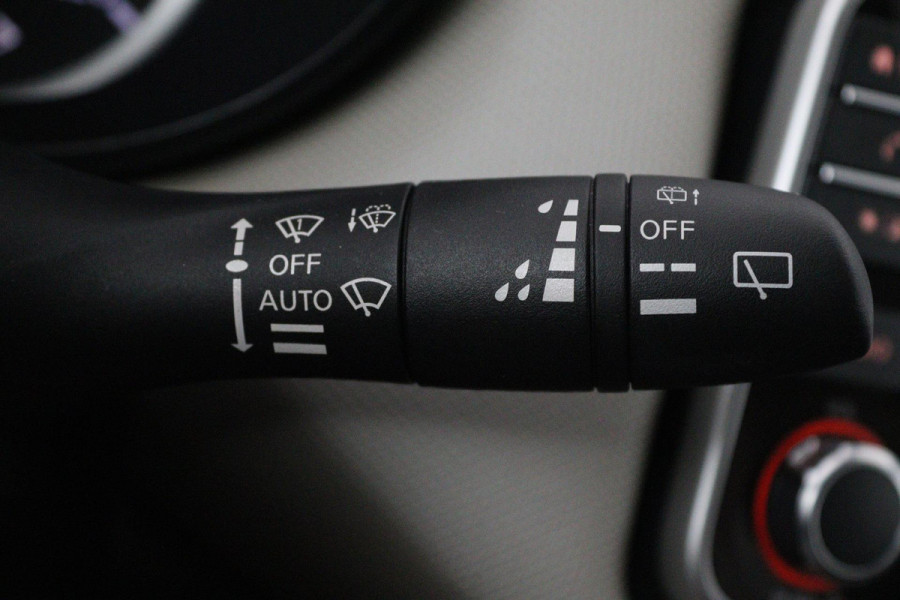 Nissan Micra 1.0 IG-T N-Connecta (TREKHAAK, PARKEERSENSOREN, CRUISE CONTROL, BLUETOOTH, NL-AUTO)
