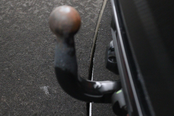 Nissan Micra 1.0 IG-T N-Connecta (TREKHAAK, PARKEERSENSOREN, CRUISE CONTROL, BLUETOOTH, NL-AUTO)
