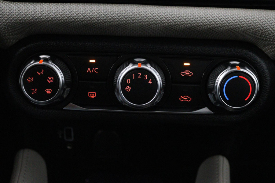 Nissan Micra 1.0 IG-T N-Connecta (TREKHAAK, PARKEERSENSOREN, CRUISE CONTROL, BLUETOOTH, NL-AUTO)