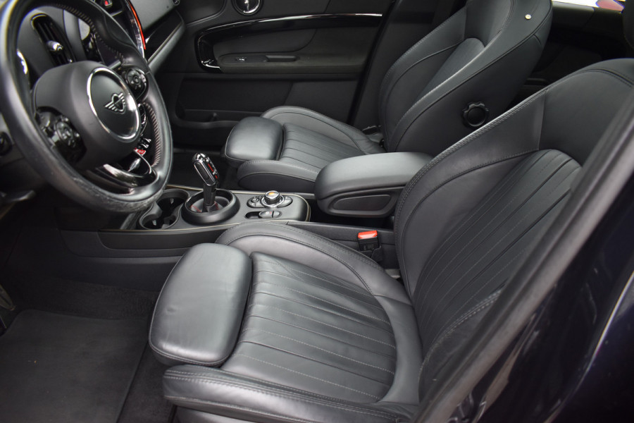 MINI Countryman 2.0 /192pk Cooper S Automaat / Navi / HU display / Keyless / 19" LM / Pano dak