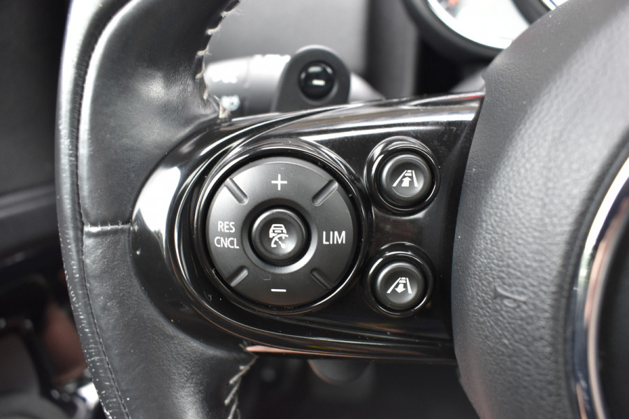 MINI Countryman 2.0 /192pk Cooper S Automaat / Navi / HU display / Keyless / 19" LM / Pano dak