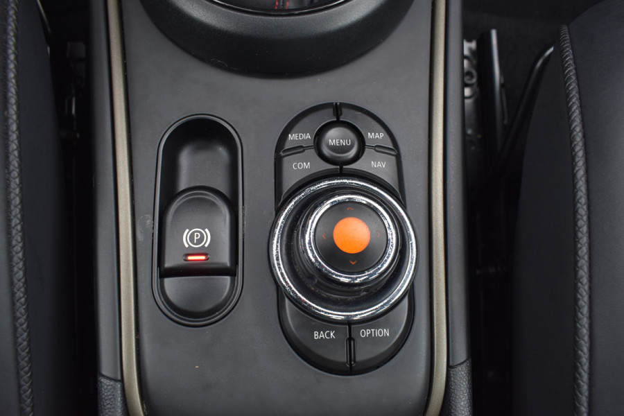 MINI Countryman 2.0 /192pk Cooper S Automaat / Navi / HU display / Keyless / 19" LM / Pano dak