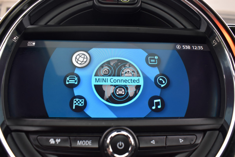 MINI Countryman 2.0 /192pk Cooper S Automaat / Navi / HU display / Keyless / 19" LM / Pano dak