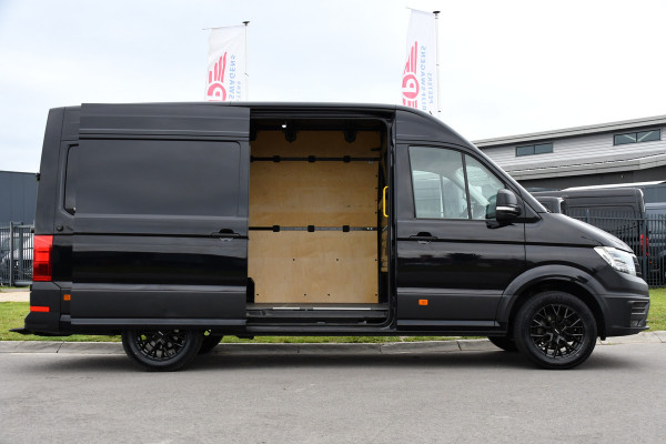 Volkswagen Crafter 35 2.0 TDI L3H3 Black Edition Cruise, Camera, Carplay, 177PK, Automaat, Sensoren, Multimedia, LED, Trekhaak, Uniek!