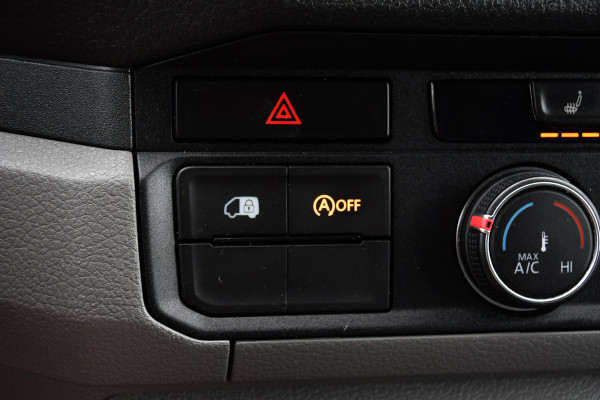 Volkswagen Crafter 35 2.0 TDI L3H3 Black Edition Cruise, Camera, Carplay, 177PK, Automaat, Sensoren, Multimedia, LED, Trekhaak, Uniek!