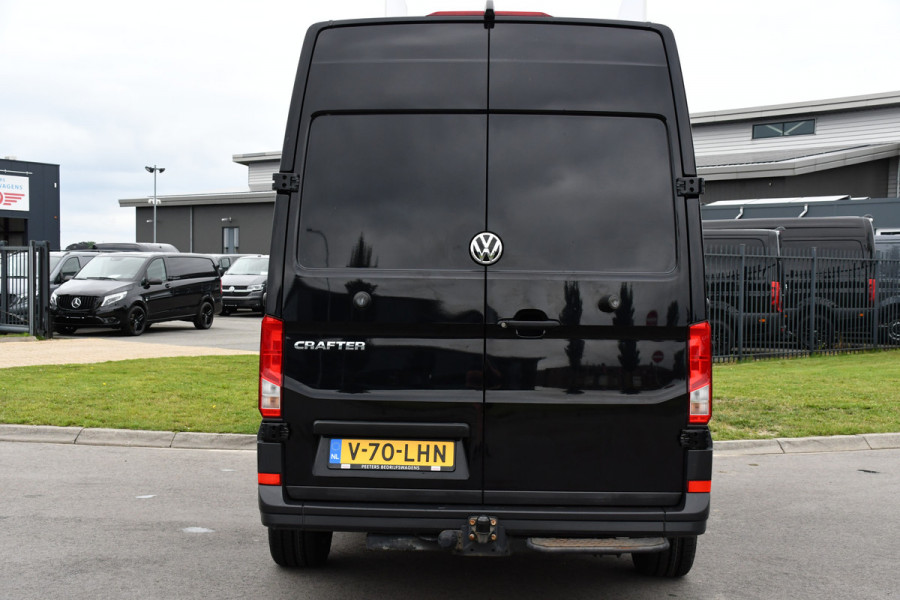 Volkswagen Crafter 35 2.0 TDI L3H3 Black Edition Cruise, Camera, Carplay, 177PK, Automaat, Sensoren, Multimedia, LED, Trekhaak, Uniek!