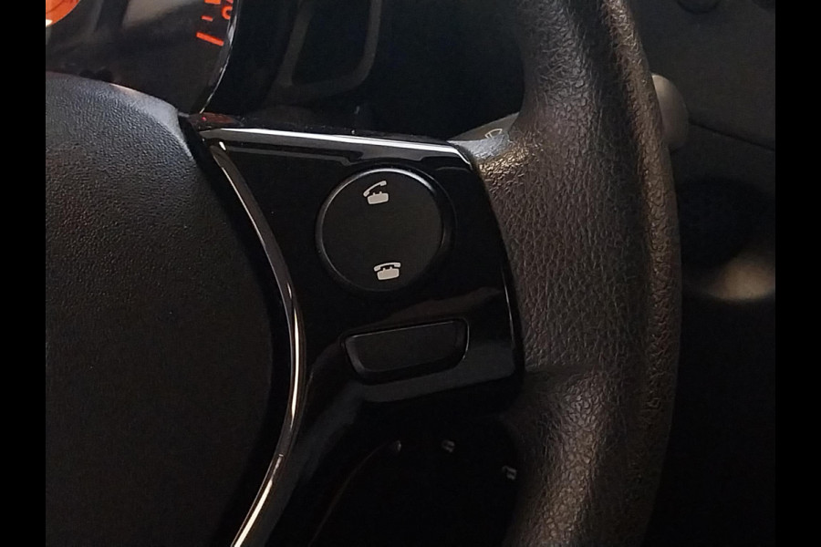Toyota Aygo 1.0 VVT-i X SILVERLINE FUN CARPLAY NAVI AIRCO.5 DRS .GARANTIE TOT 2031 !