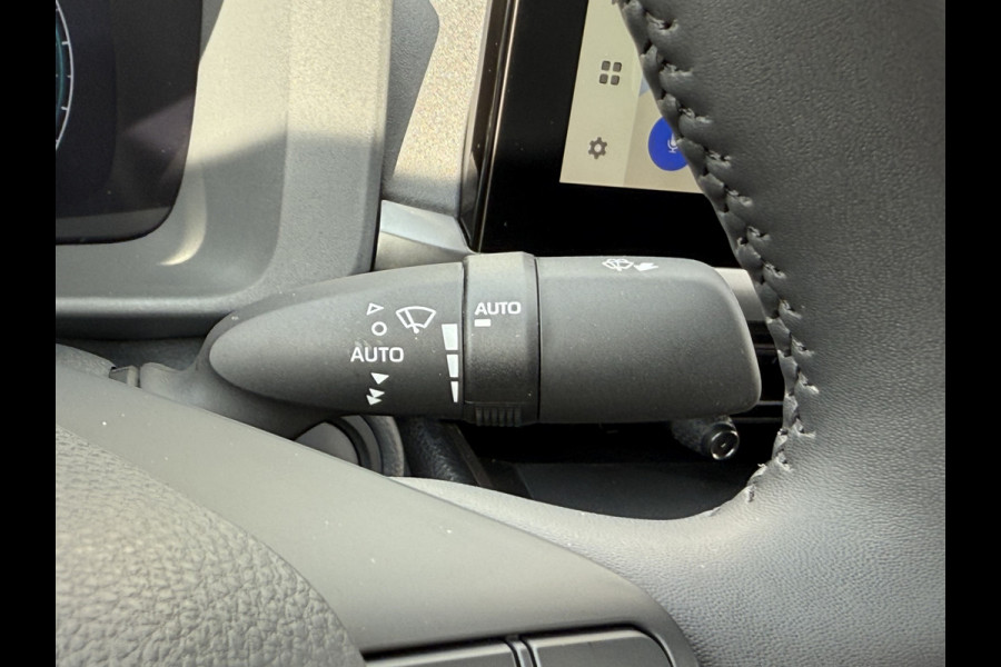 Toyota C-HR 2.0 Plug-in Hybrid 220 Dynamic | ACC | Camera | Navi XL | Keyless | Winter-Pakket | 18 inch