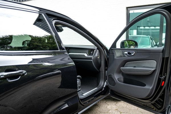 Volvo XC60 2.0 T6 Ultimate AWD Black Edition 398pk LONG RANGE