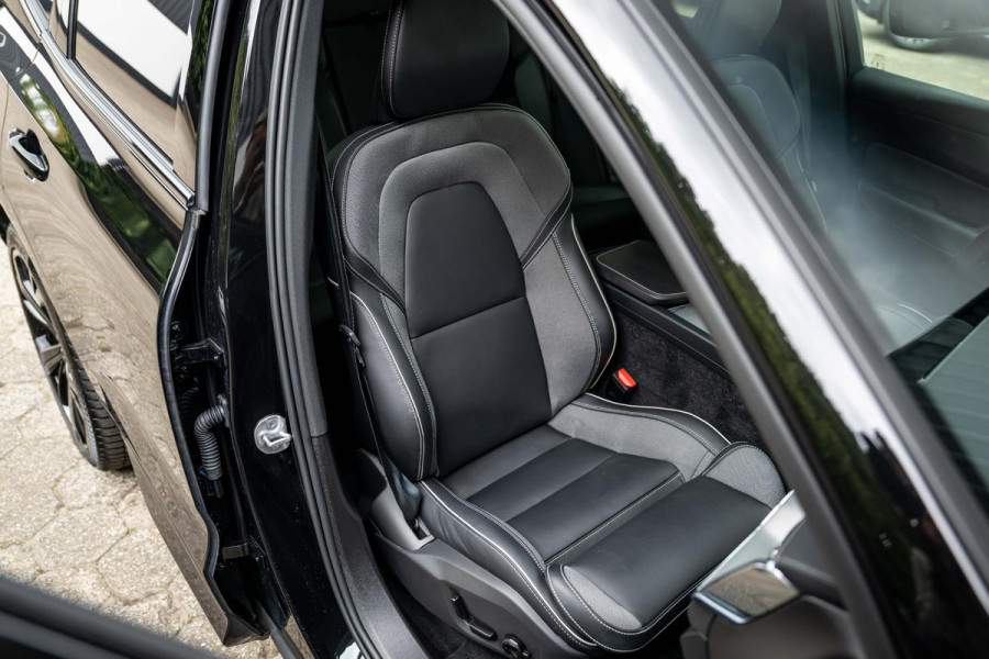 Volvo XC60 2.0 T6 Ultimate AWD Black Edition 398pk LONG RANGE