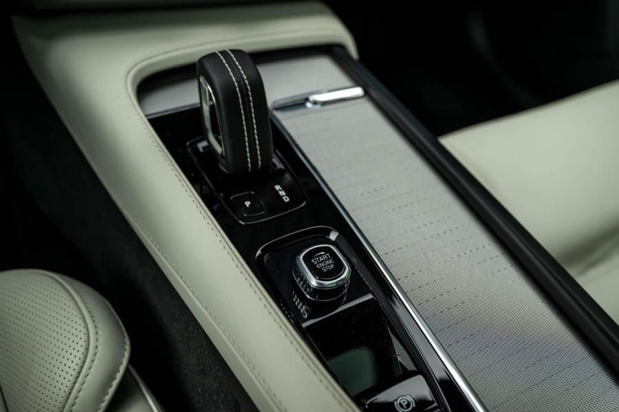 Volvo XC90 2.0 T8 Recharge AWD R-Design 455pk LONG RANGE