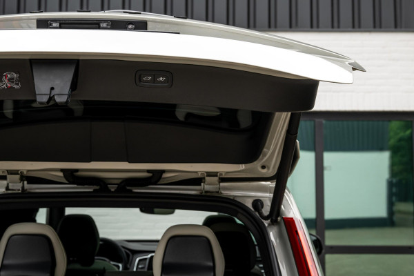 Volvo XC90 2.0 T8 Recharge AWD R-Design 455pk LONG RANGE