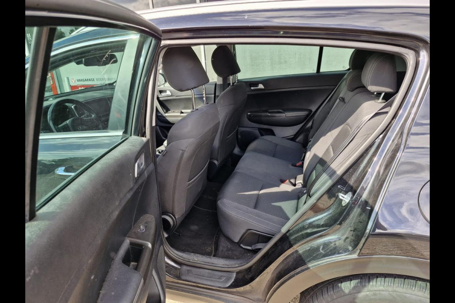 Kia Sportage 1.6 GDI DynamicLine / Org NL / Navi / Trekhaak/ Gebruikersschades