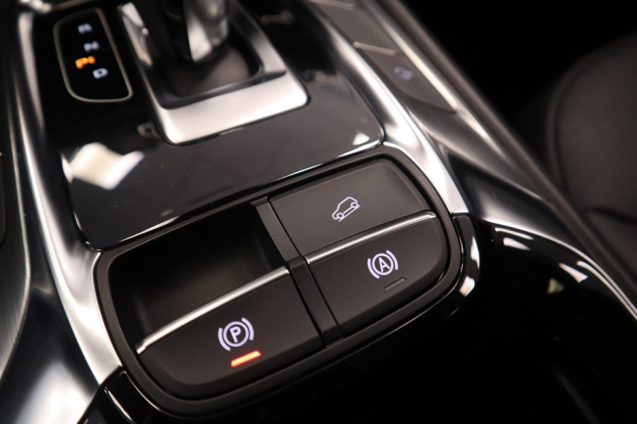 MG EHS 1.5 TGDI Luxury Panoramadak PDC