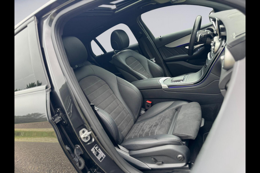 Mercedes-Benz GLC Coupé 300e 4MATIC Business Solution AMG, schuifdak, eerste eigenaar, NL auto met nap