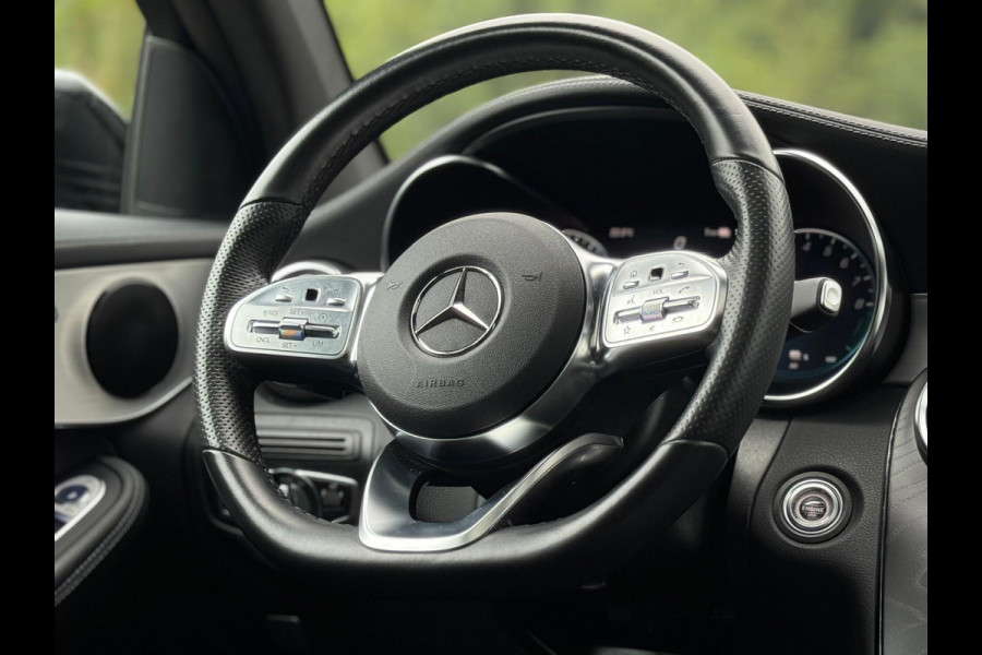 Mercedes-Benz GLC Coupé 300e 4MATIC Business Solution AMG, schuifdak, eerste eigenaar, NL auto met nap