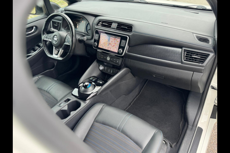 Nissan Leaf Tekna 40 kWh,alle opties, rondom zicht camera,eerste eigenaar, nl auto met nationale auto pas