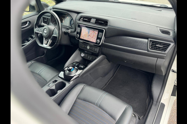 Nissan Leaf Tekna 40 kWh,alle opties, rondom zicht camera,eerste eigenaar, nl auto met nationale auto pas