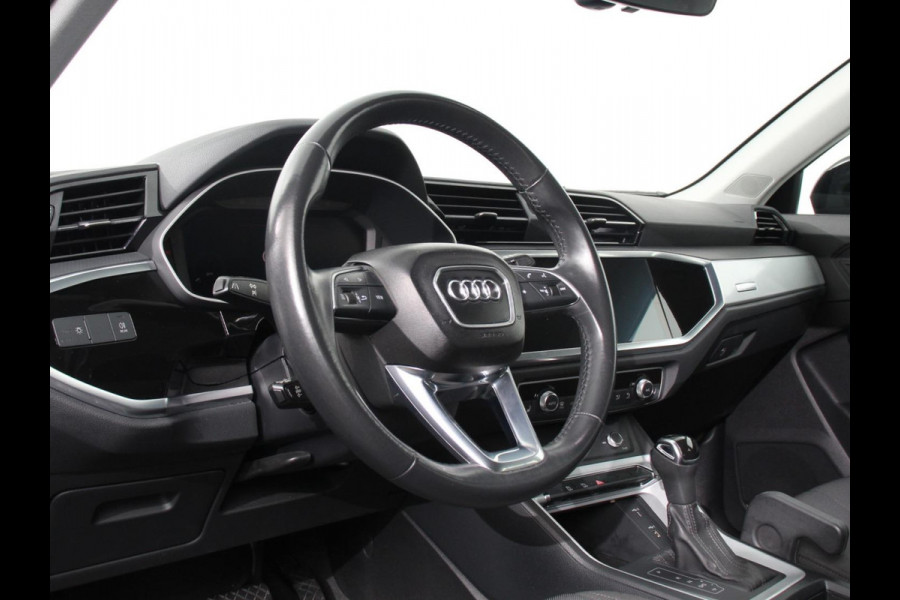 Audi Q3 35 TFSI 150pk S-Tronic Advanced Audi Q3 35 TFSI 150pk  S-Tronic Advanced  | Navigatie | Climate Control | Adaptieve Cruise Control | Virtual Cockpit | Lichtmetalen Velgen