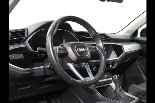 Audi Q3 35 TFSI 150pk S-Tronic Advanced Audi Q3 35 TFSI 150pk  S-Tronic Advanced  | Navigatie | Climate Control | Adaptieve Cruise Control | Virtual Cockpit | Lichtmetalen Velgen