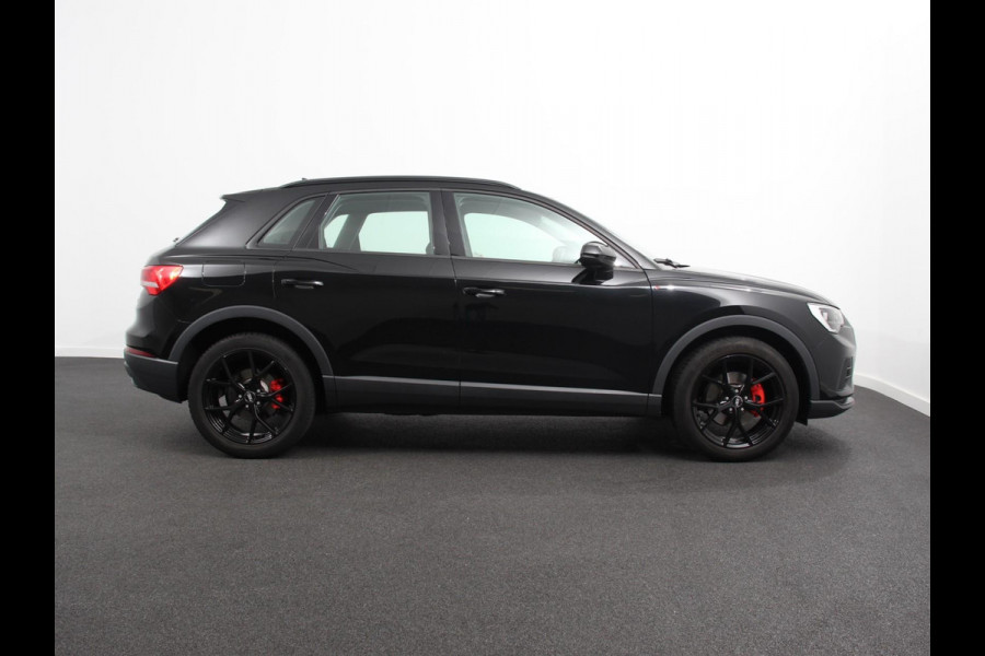 Audi Q3 35 TFSI 150pk S-Tronic Advanced Audi Q3 35 TFSI 150pk  S-Tronic Advanced  | Navigatie | Climate Control | Adaptieve Cruise Control | Virtual Cockpit | Lichtmetalen Velgen