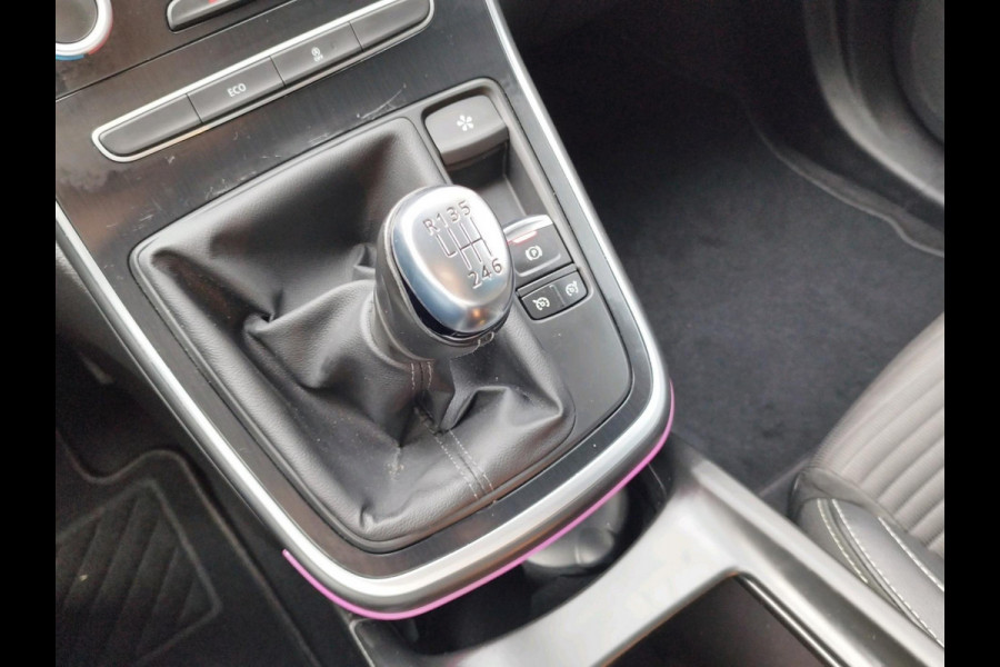 Renault Grand Scénic 1.3 TCe Intens 7p. | 7-zitter | Zwart dak | Half lederen bekleding |