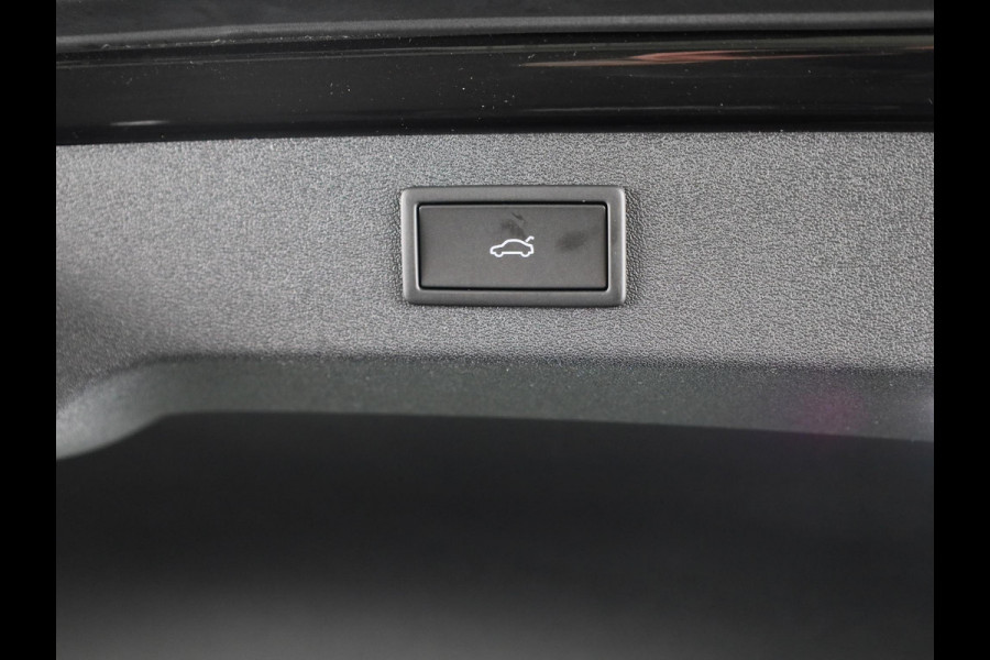 Škoda Enyaq Coupé 85 Sportline 286 pk | Panoramadak | Head up display | 360° camera | Massagestoel | 21 inch | Blind Spot | Adaptive Cruise Control