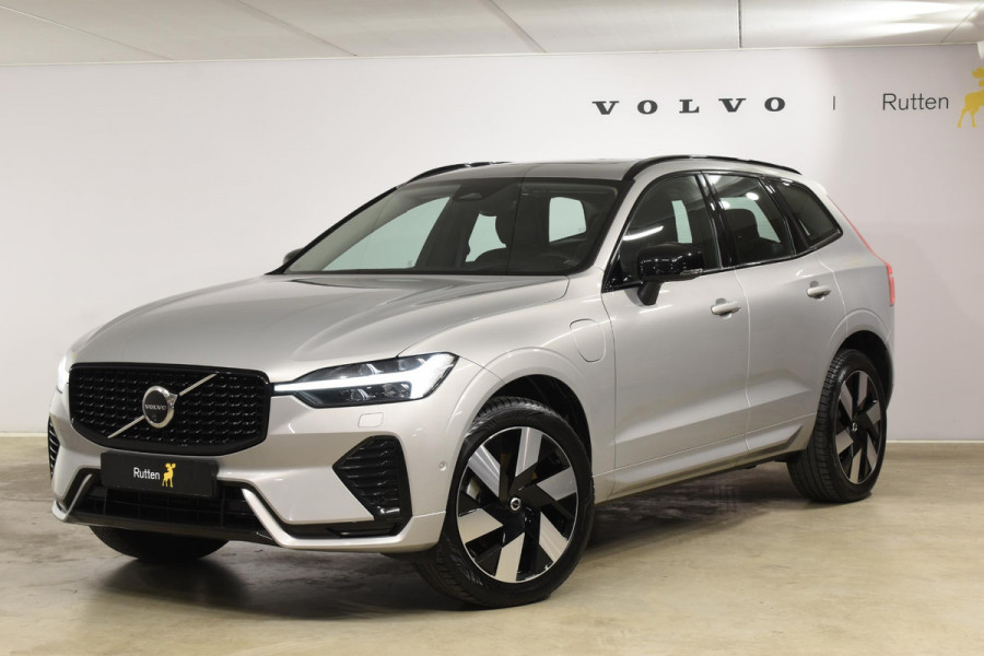 Volvo XC60 T6 350PK Long Range AWD Ultimate Dark / Navigatie / Adaptieve Cruisecontrol / Head Up-Display / Panorama dak / Leder / Elektrische stoelen / 360 Camera / Trekhaak /