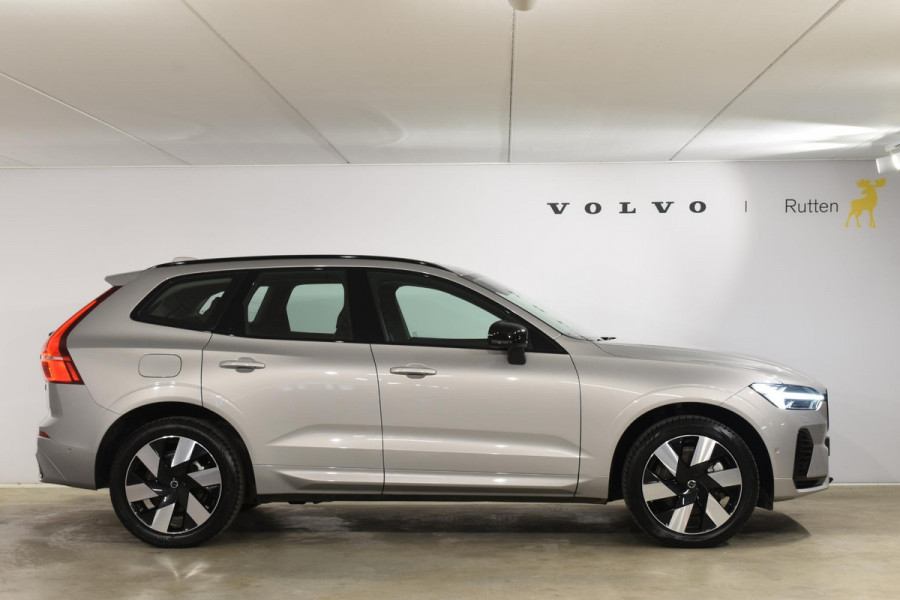 Volvo XC60 T6 350PK Long Range AWD Ultimate Dark / Navigatie / Adaptieve Cruisecontrol / Head Up-Display / Panorama dak / Leder / Elektrische stoelen / 360 Camera / Trekhaak /
