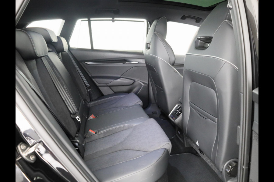 Škoda Enyaq 85 Sportline 286 PK | 21 inch | Panoramadak | Head up display | 360° camera | Massagestoel | Blind Spot | Adaptive Cruise Control