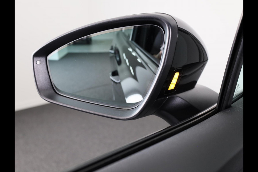 Škoda Enyaq 85 Sportline 286 PK | 21 inch | Panoramadak | Head up display | 360° camera | Massagestoel | Blind Spot | Adaptive Cruise Control
