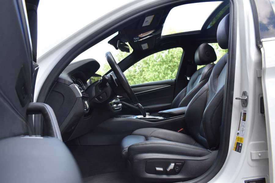 BMW 5 Serie 530e High Executive Pano Leder Sfeer Camera