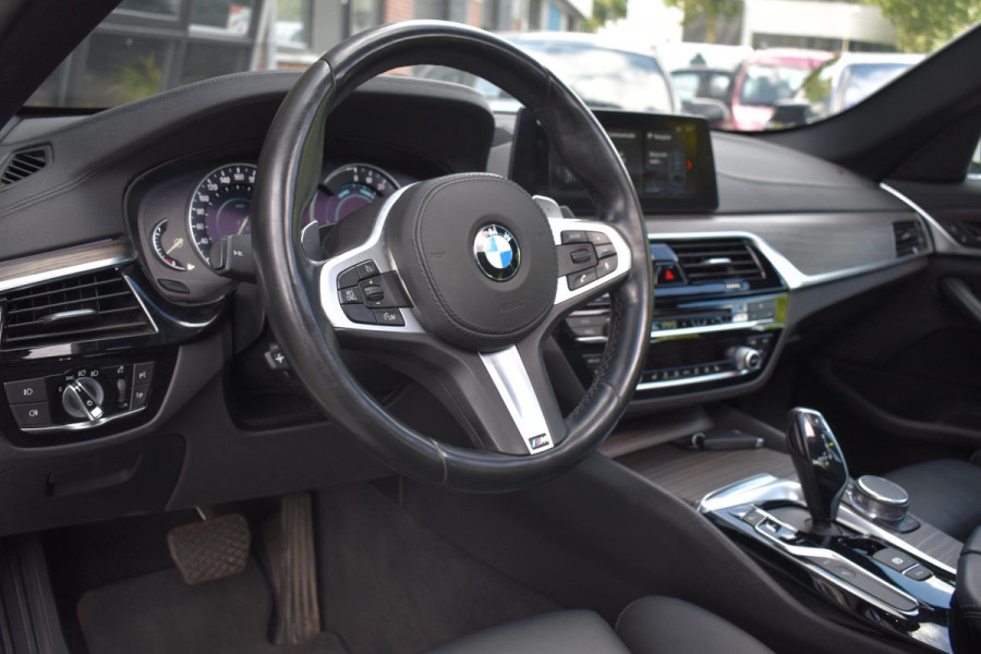 BMW 5 Serie 530e High Executive Pano Leder Sfeer Camera