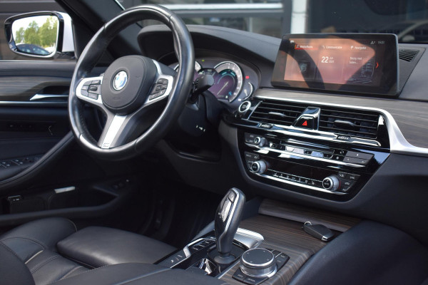 BMW 5 Serie 530e High Executive Pano Leder Sfeer Camera