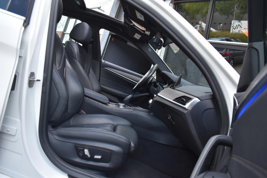 BMW 5 Serie 530e High Executive Pano Leder Sfeer Camera