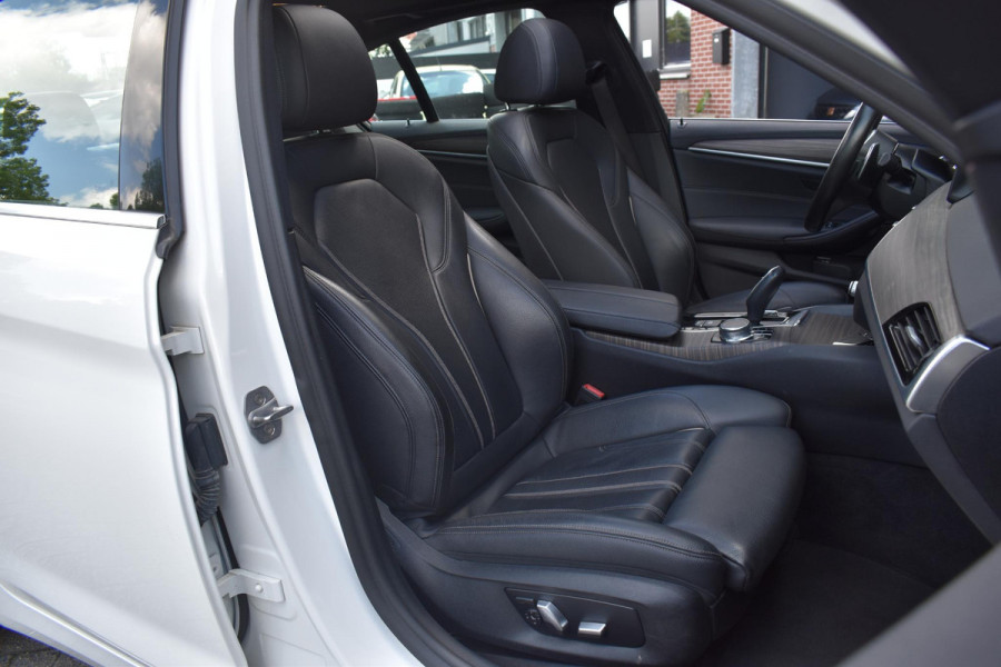 BMW 5 Serie 530e High Executive Pano Leder Sfeer Camera