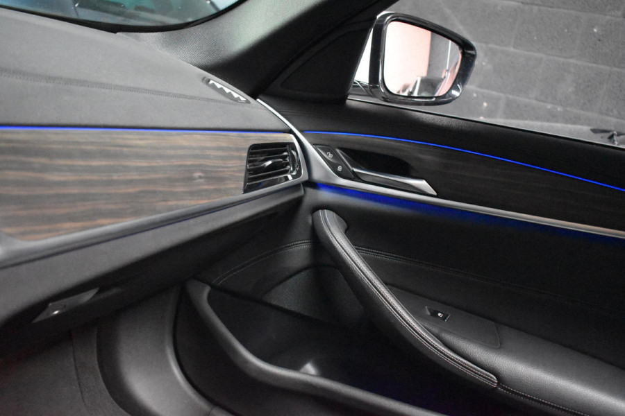 BMW 5 Serie 530e High Executive Pano Leder Sfeer Camera