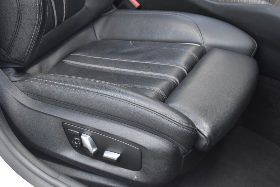 BMW 5 Serie 530e High Executive Pano Leder Sfeer Camera