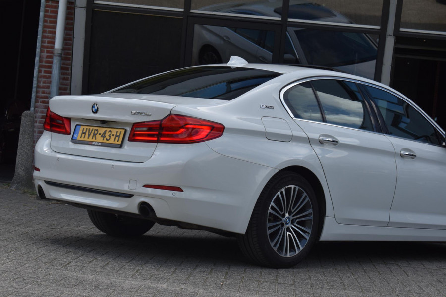 BMW 5 Serie 530e High Executive Pano Leder Sfeer Camera