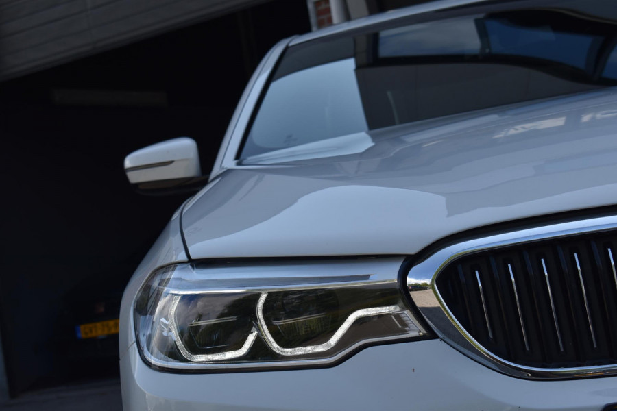 BMW 5 Serie 530e High Executive Pano Leder Sfeer Camera