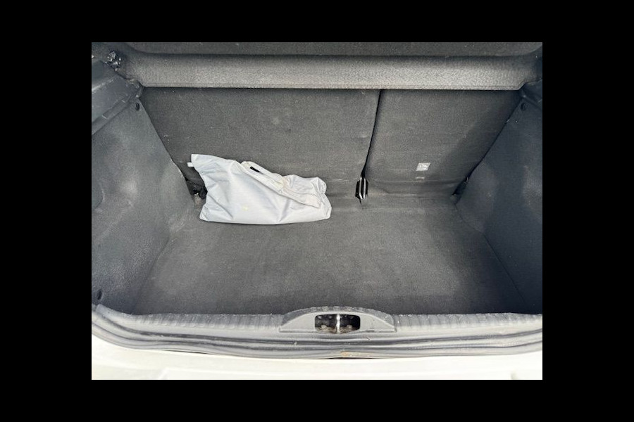 Citroën C3 1.6 BlueHDi Feel Airco/ECC,Cruisecontrol,Navigatie