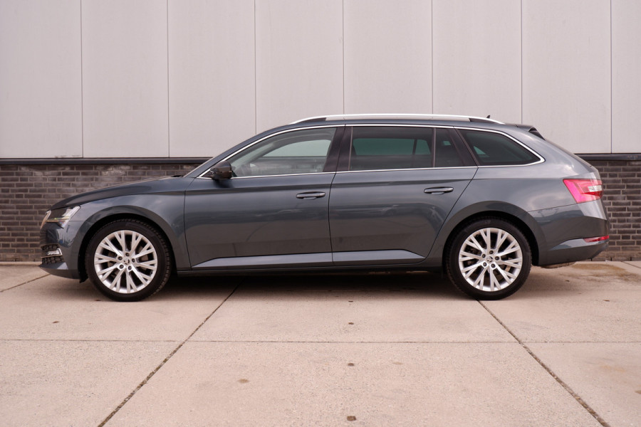Škoda Superb Combi 1.5 TSI ACT Business Edition | Trekhaak | Camera | Alcantara | Memory | LED | Carplay | Climate