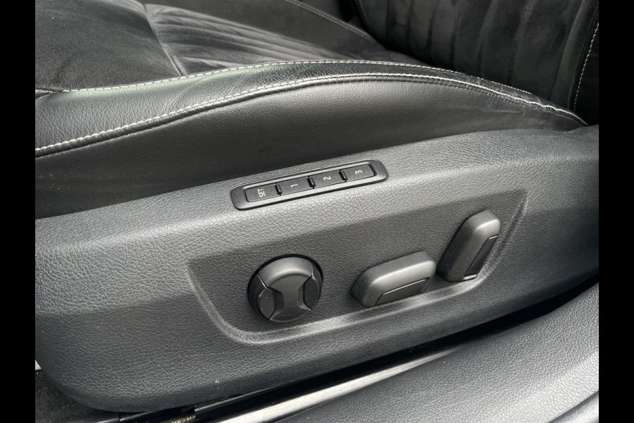 Škoda Superb Combi 1.5 TSI ACT Business Edition | Trekhaak | Camera | Alcantara | Memory | LED | Carplay | Climate