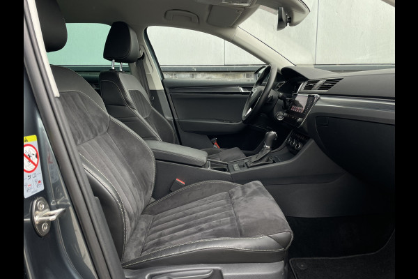 Škoda Superb Combi 1.5 TSI ACT Business Edition | Trekhaak | Camera | Alcantara | Memory | LED | Carplay | Climate