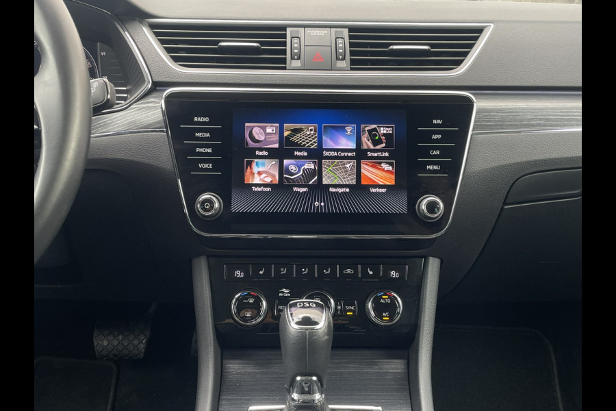 Škoda Superb Combi 1.5 TSI ACT Business Edition | Trekhaak | Camera | Alcantara | Memory | LED | Carplay | Climate