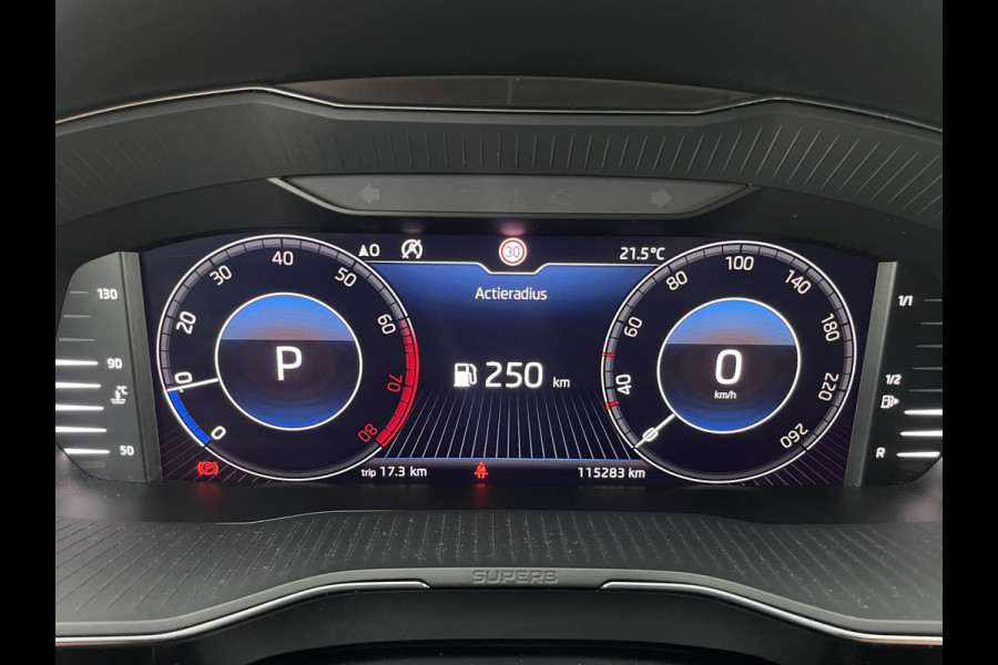 Škoda Superb Combi 1.5 TSI ACT Business Edition | Trekhaak | Camera | Alcantara | Memory | LED | Carplay | Climate